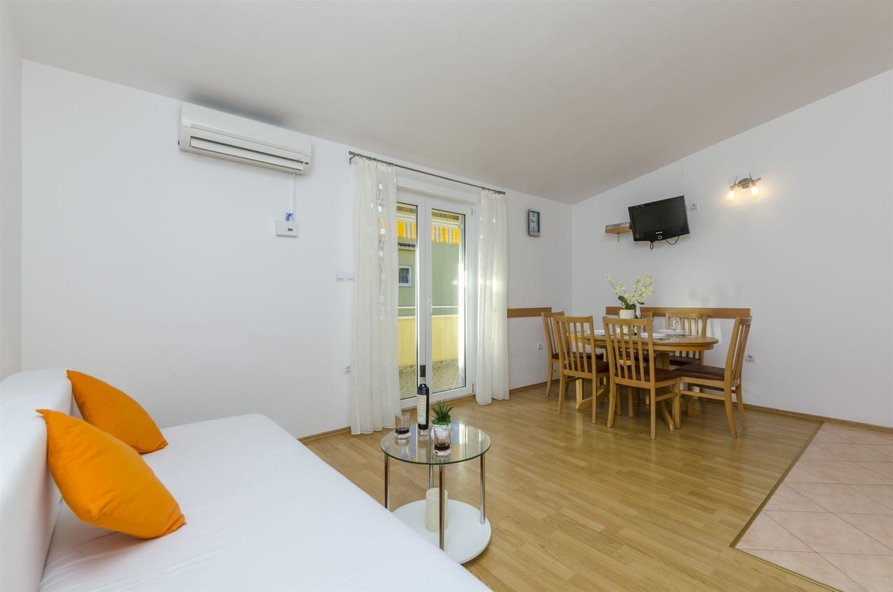 Apartments Srecko Duce Exterior photo